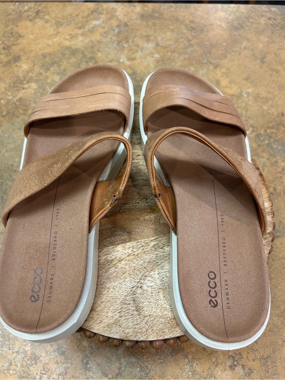 Ecco Flowt Tan Leather Slide Sandals - Picture 5 of 9
